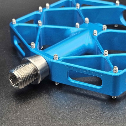 Fishnet Lite 2025 Titanium Axle
